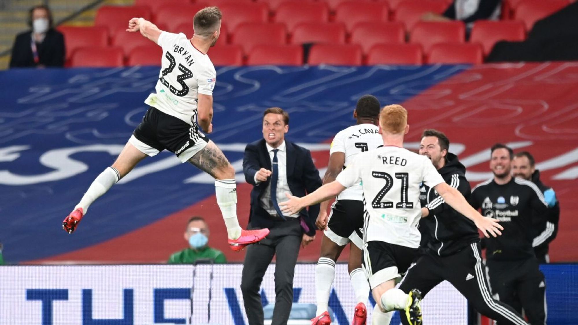 随着现代足 随着现代足