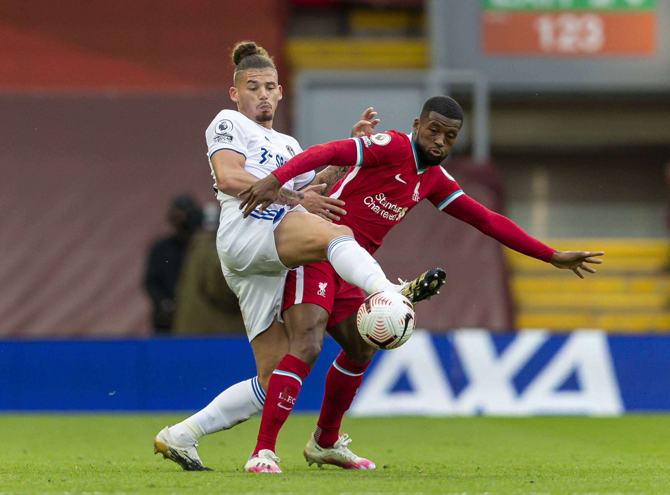 显然与球队 显然与球队